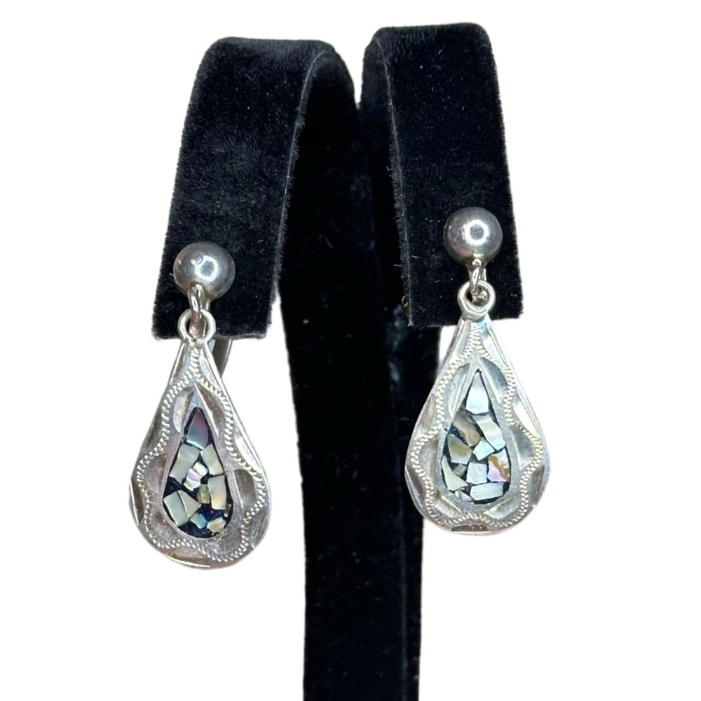Vintage Mexico Sterling Silver 925 MOP Inlay Tear Drop Screw Back Dangle Earring